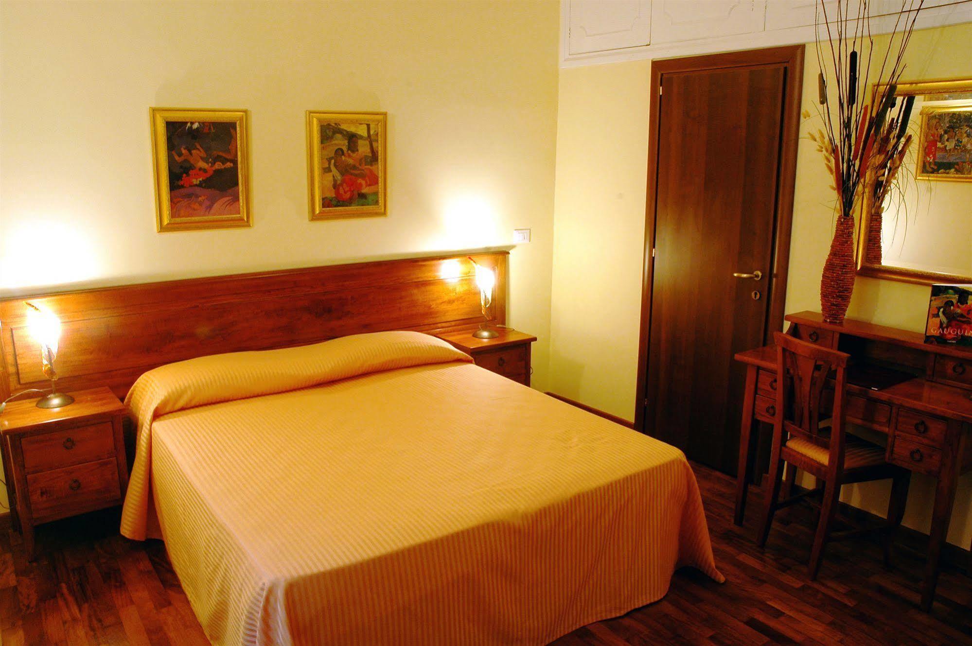 Tamara'S Suites Roma Esterno foto