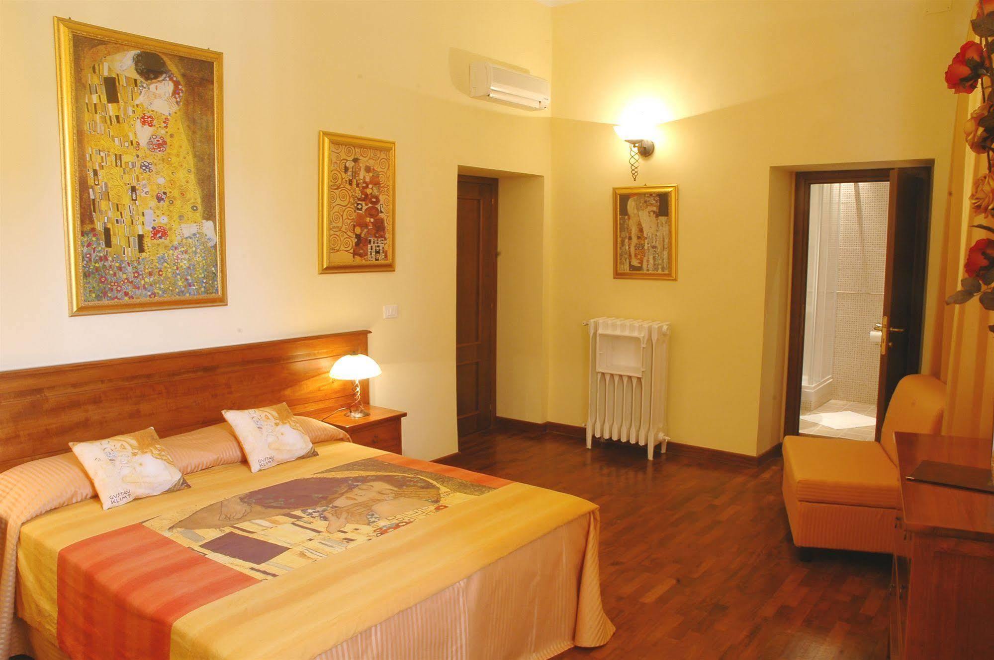 Tamara'S Suites Roma Esterno foto