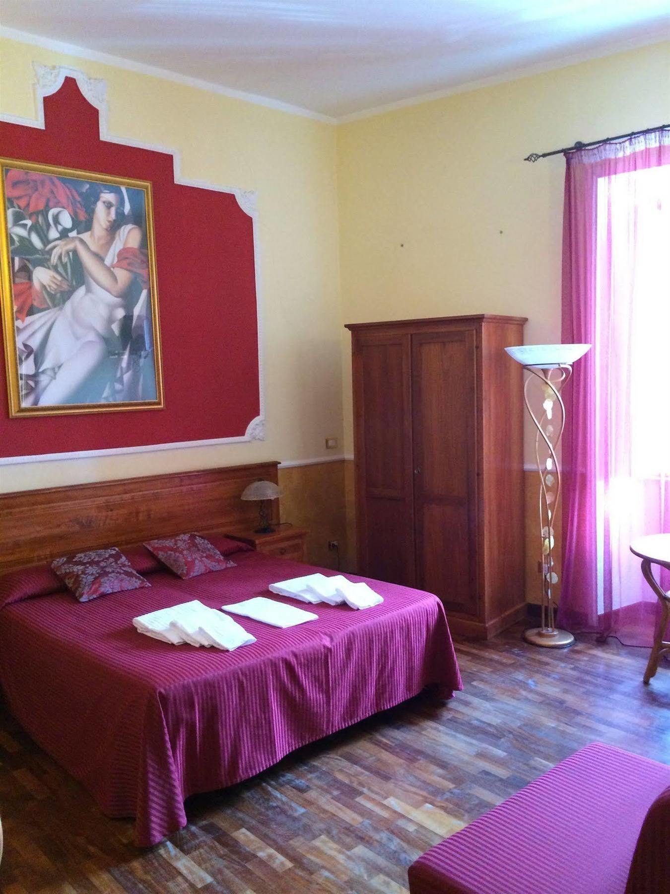 Tamara'S Suites Roma Esterno foto
