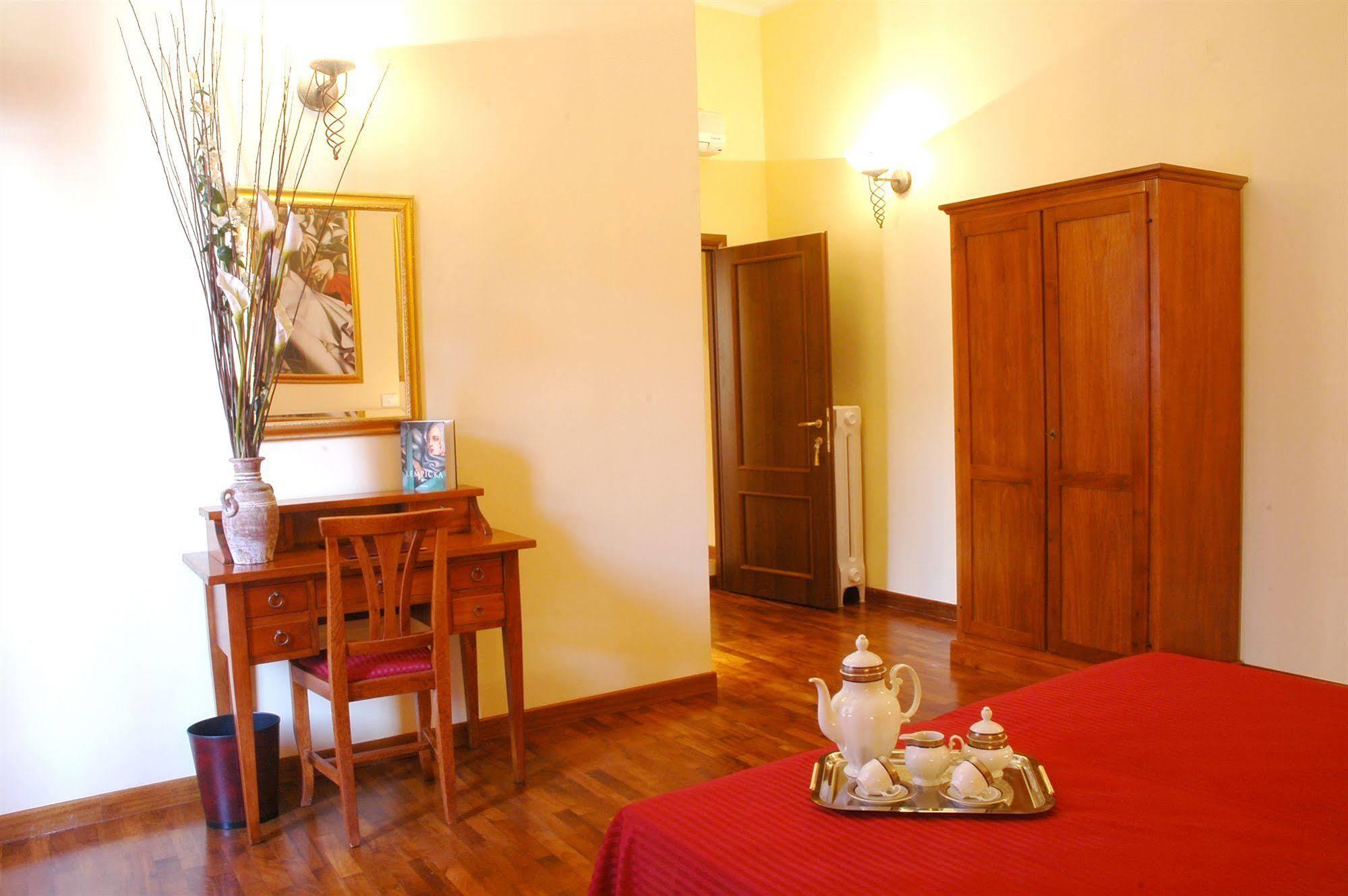 Tamara'S Suites Roma Esterno foto